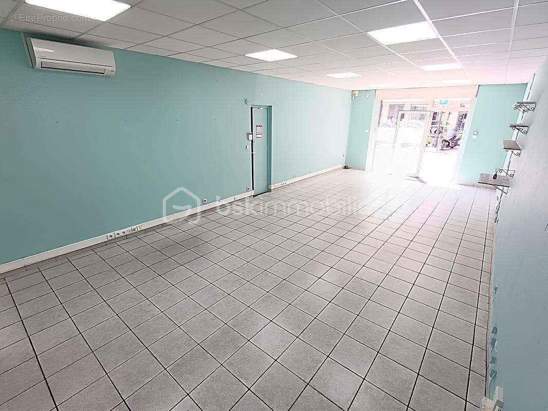 Commerce à LA SEYNE-SUR-MER