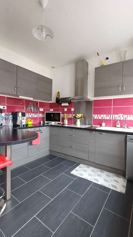 Maison à SAINT-YORRE