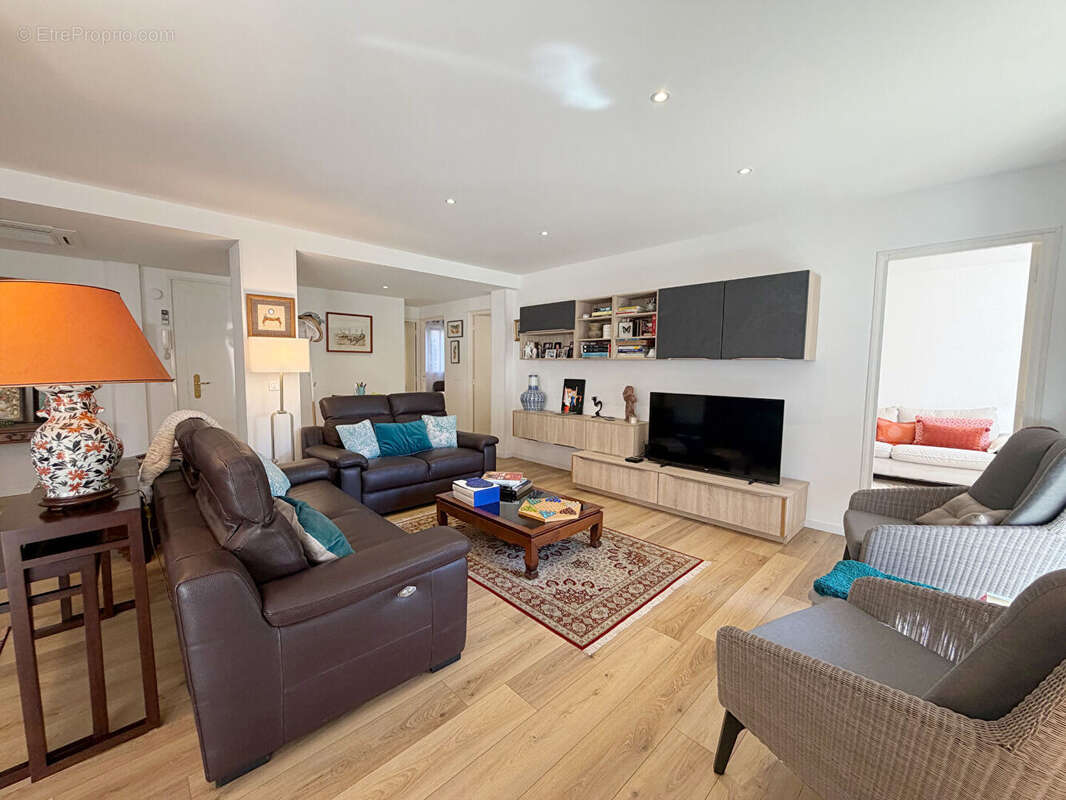 Appartement à HYERES