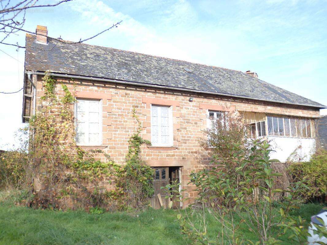 Villac maison en pierre avec 5 800 m² de terrain et  deux grand batiment (210 m² et 95 m²) - photo 2