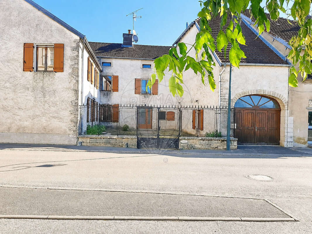 Maison 4 chambre(s) à vendre - photo 2