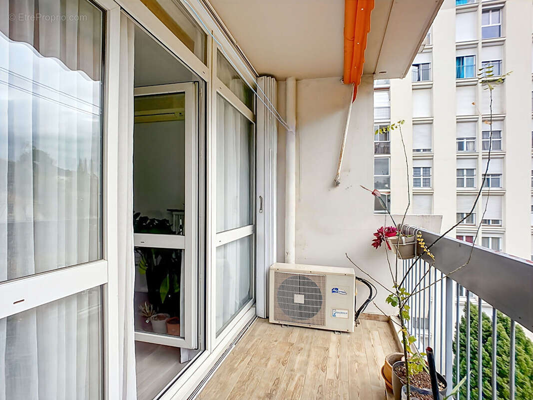 Appartement à MARSEILLE-13E