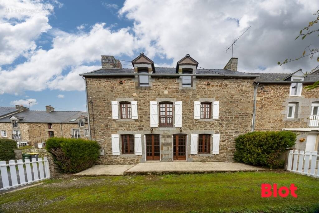 Maison à PLEUDIHEN-SUR-RANCE