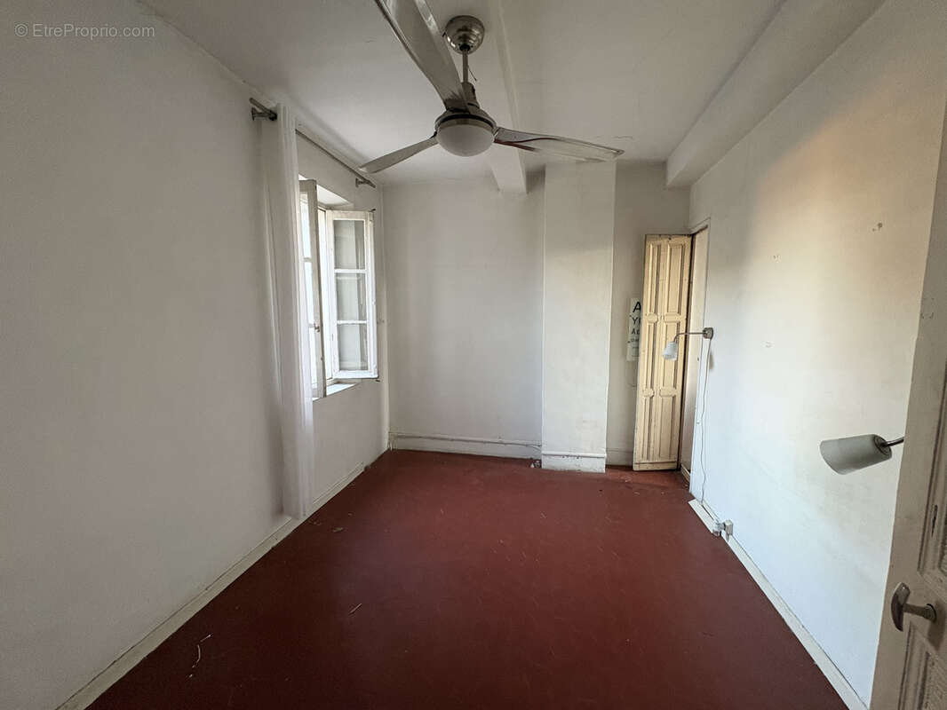 Commerce à MARSEILLE-13E