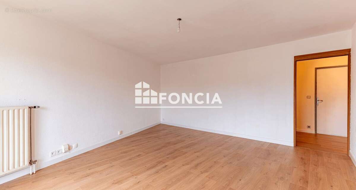 Appartement à PONTAULT-COMBAULT