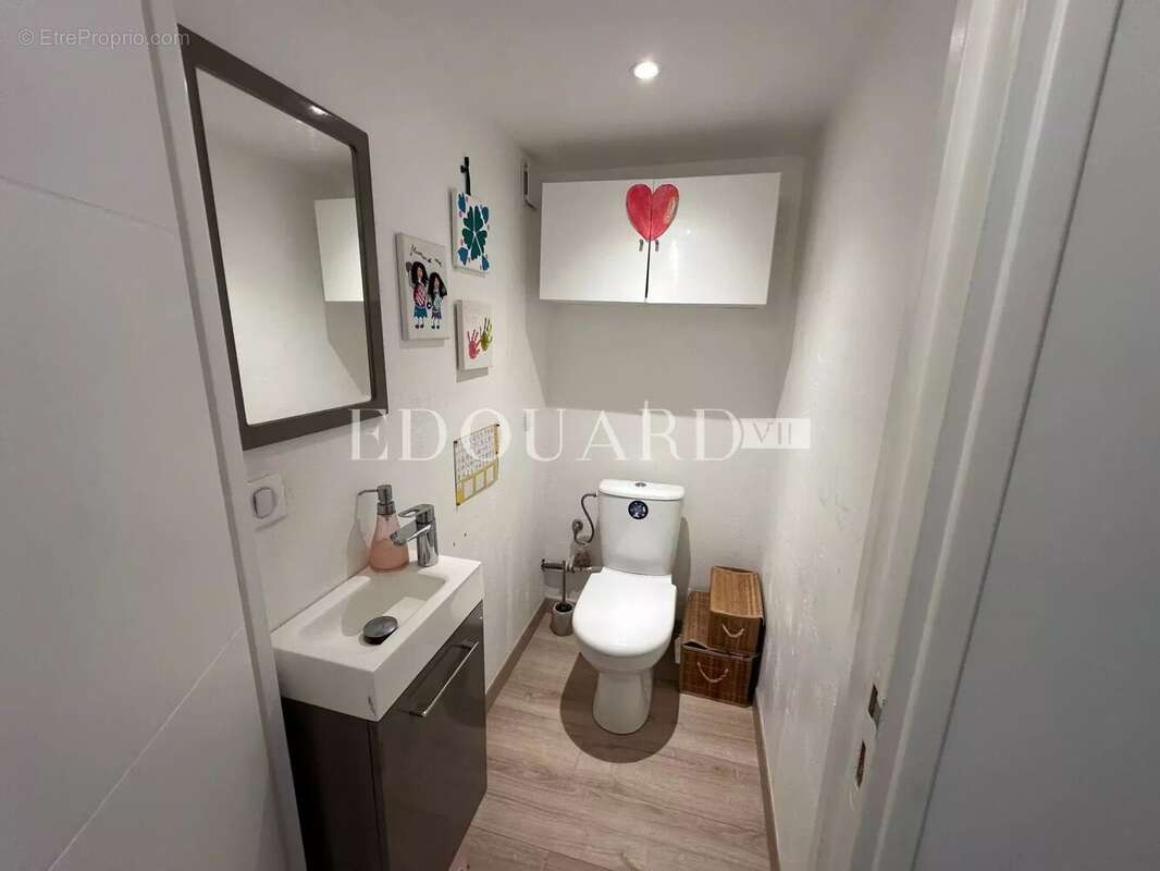 Appartement à LA TURBIE