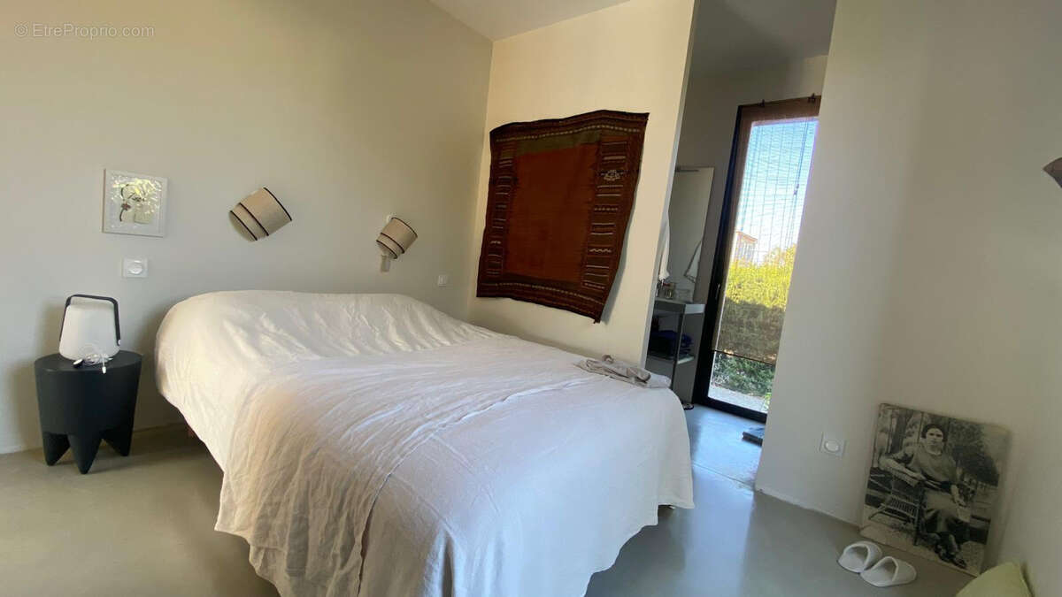 Maison à PARAZA