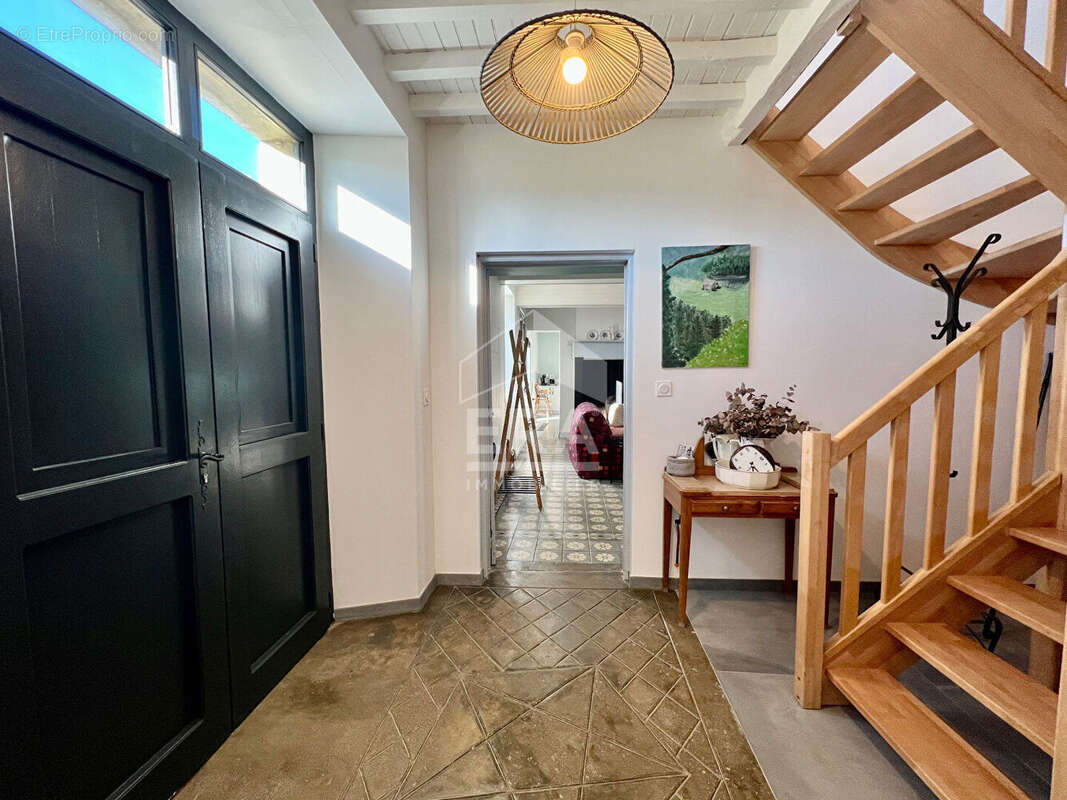 Maison à VILLEMBITS