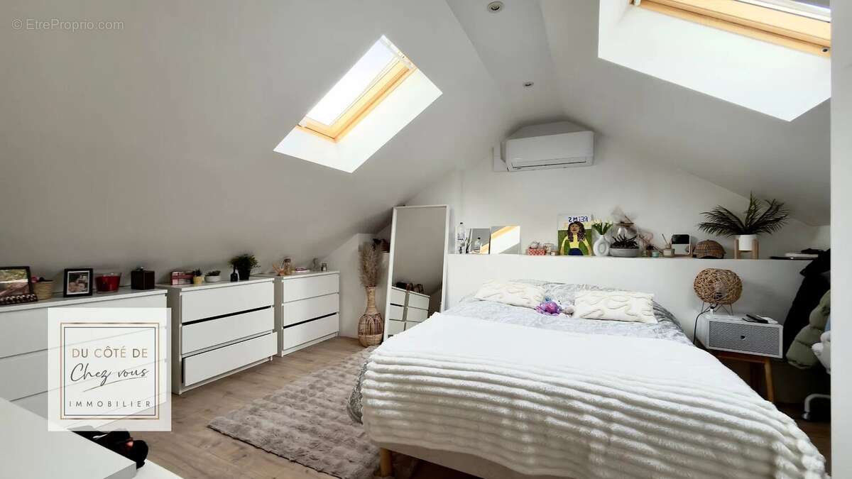 Maison à SAINTE-SAVINE