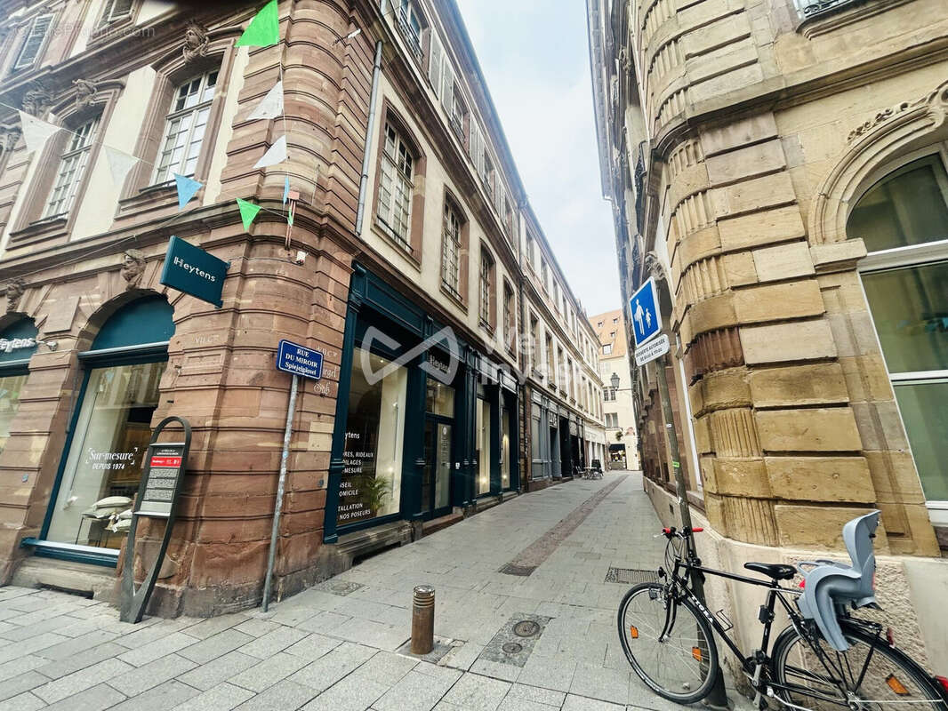 Commerce 93 m² à Strasbourg  - photo 4