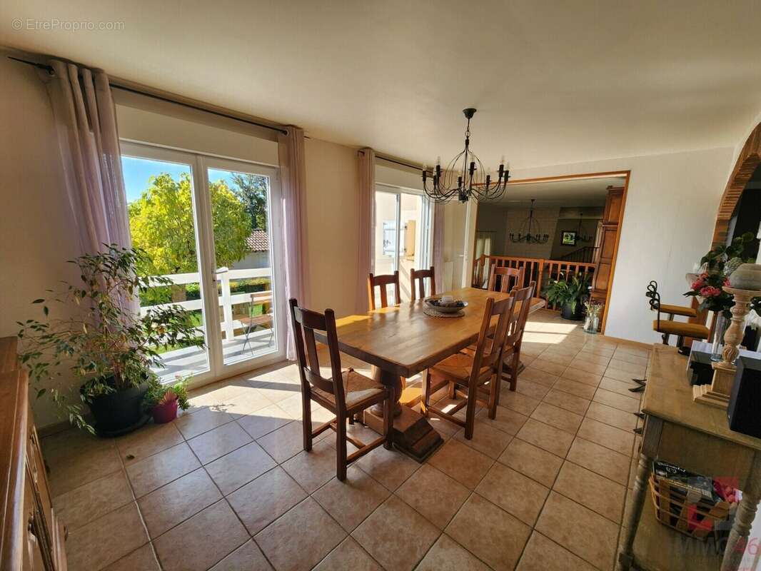 Maison à CATUS
