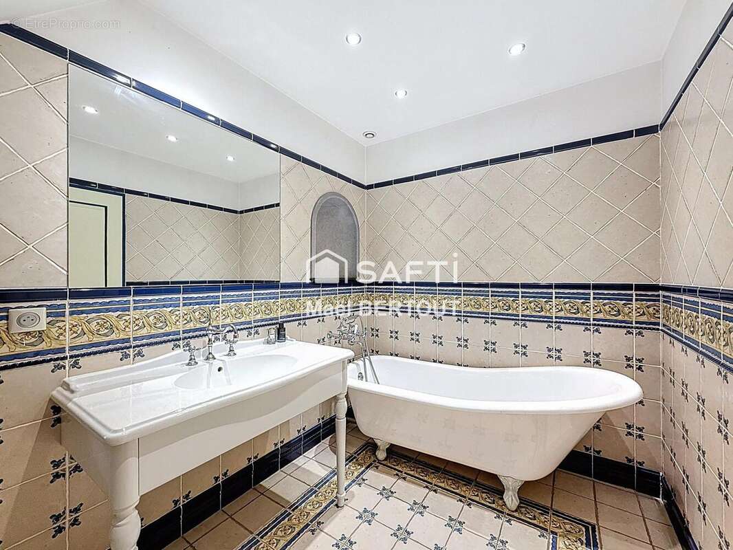 Photo 8 - Maison à VEYRINS-THUELLIN