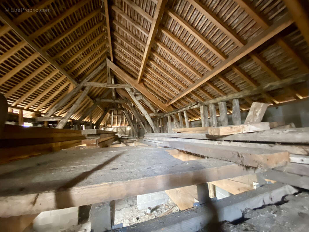 Maison à PONT-SAINTE-MARIE