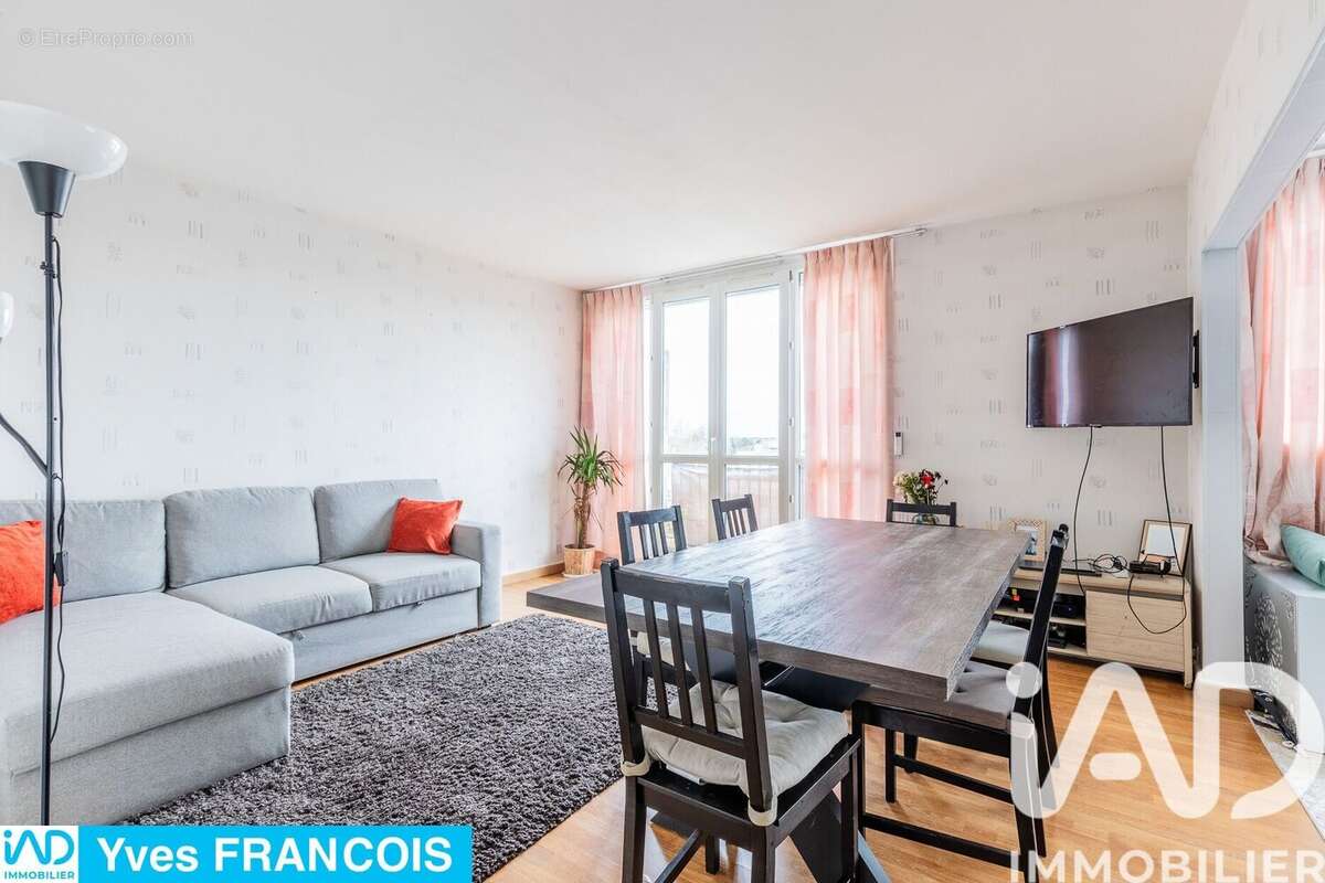 Photo 2 - Appartement à SAINT-MICHEL-SUR-ORGE