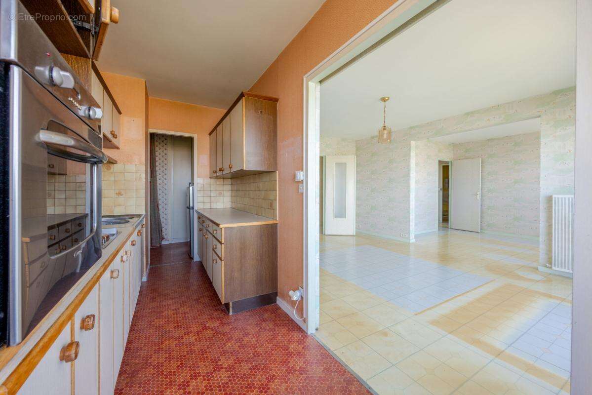 Appartement à REZE