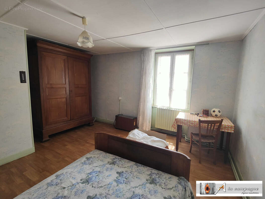 Maison à ROUGNAT