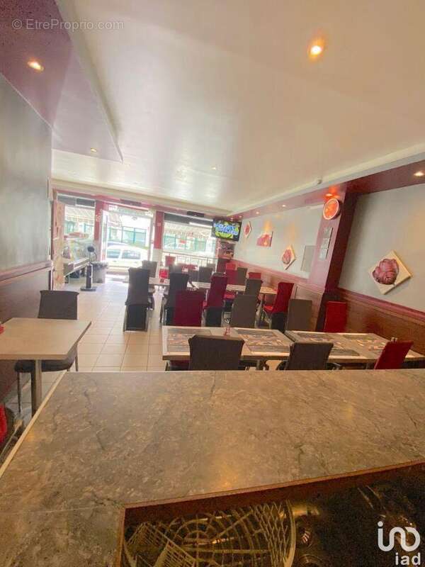 Photo 2 - Commerce à MELUN