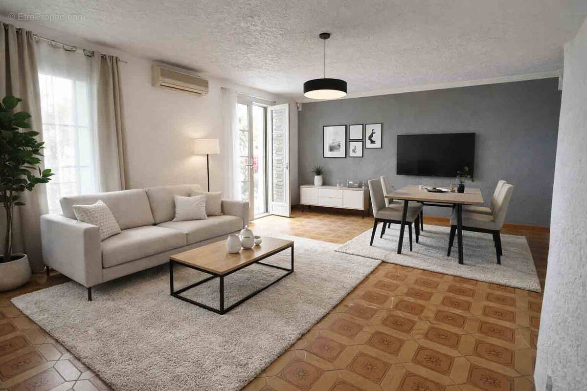 Appartement à FREJUS