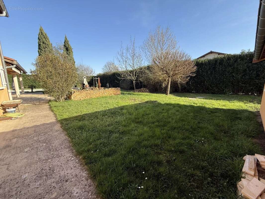 Maison à VILLEFRANCHE-SUR-SAONE