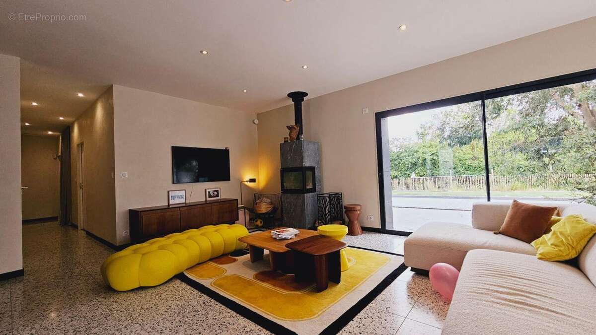 Maison à SAINT-DOULCHARD