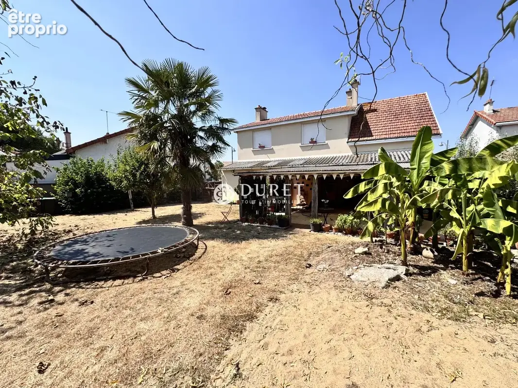 Maison à MONTAIGU