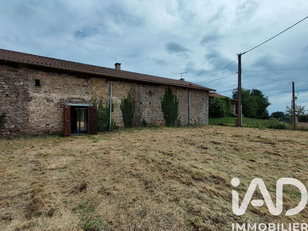 Maison 160 m² à Champniers-Et-Reilhac  - photo 9