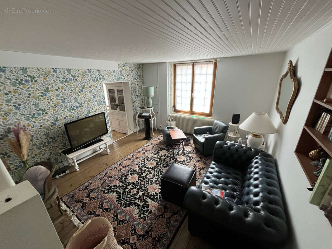 Maison à SIMANDRE