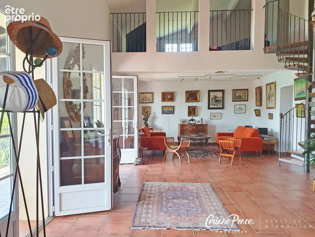 Nîmes Cigale propriété de caractère avec Mazet Corinne Ponce immobilier - photo 6