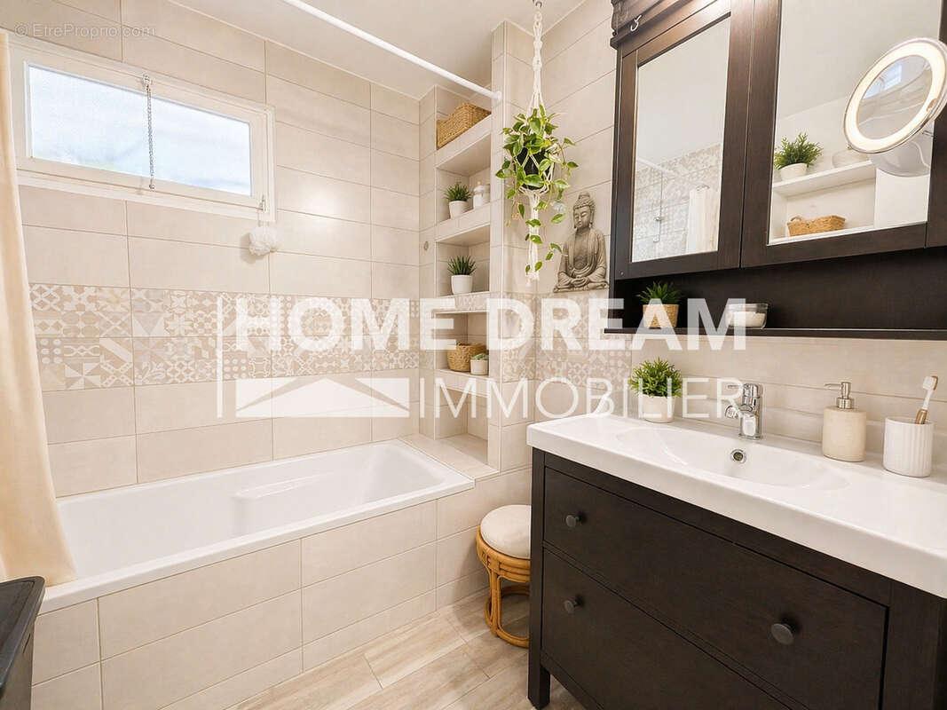 Appartement 76 m² à Toulon  - photo 4