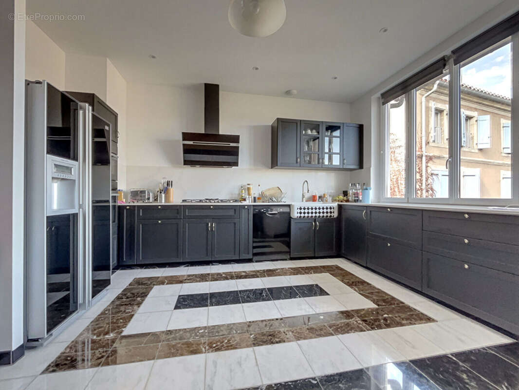 Appartement à CAZERES