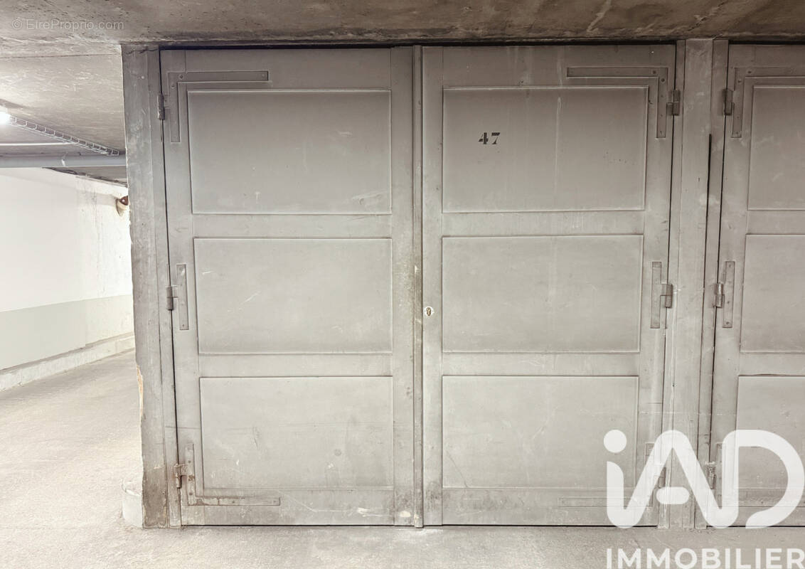 Photo 1 - Parking à PARIS-14E