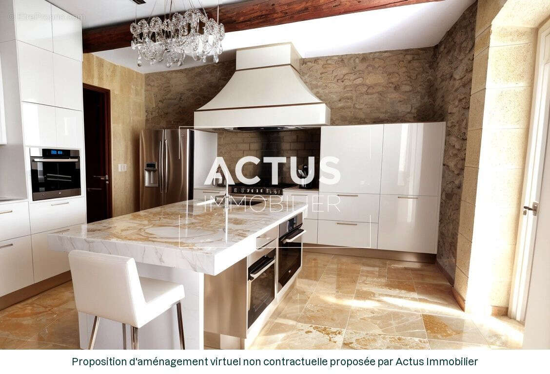 Maison à CORNILLON-CONFOUX