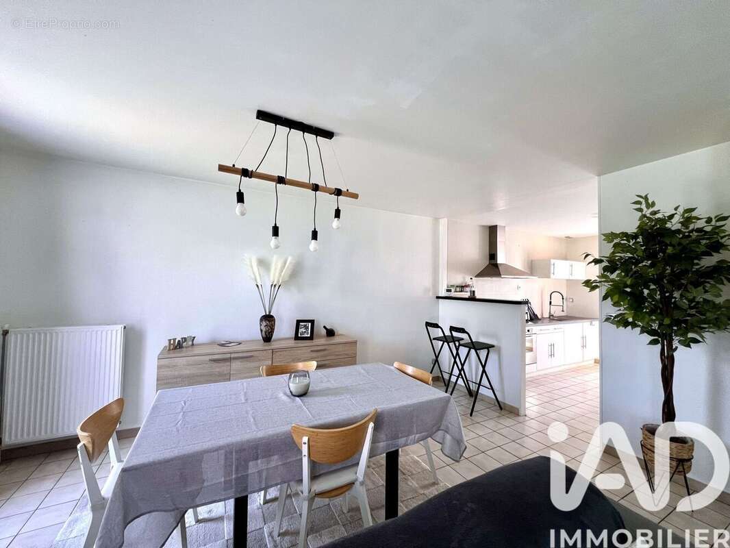 Photo 4 - Maison à GONDECOURT