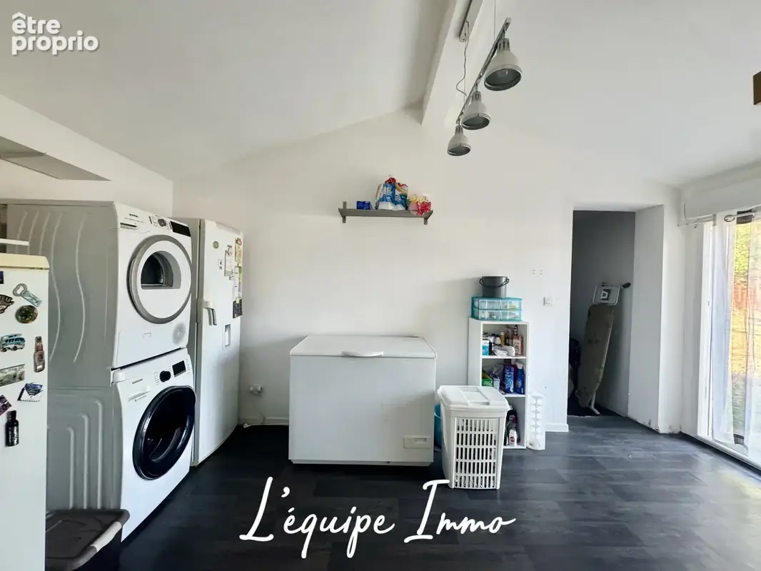 Villa T5 de plain-pied avec piscine et jardin de 1760 m2 - photo 15