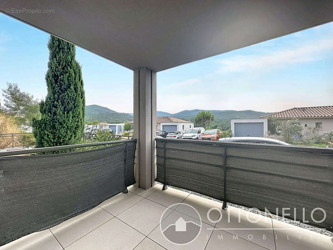 Appartement Roquebrune Sur Argens 3 pièce 56,70 m2 avec terrasse et parking en sous-sol - photo 2