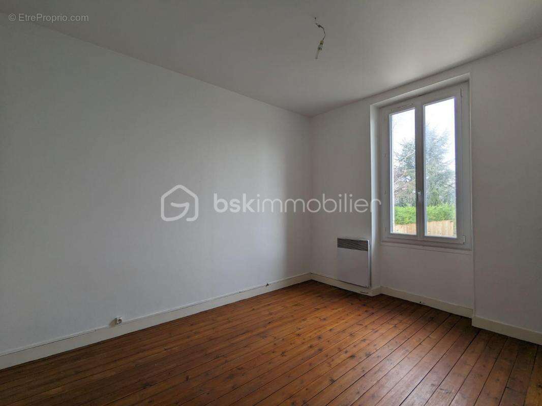 Maison à CADILLAC-EN-FRONSADAIS