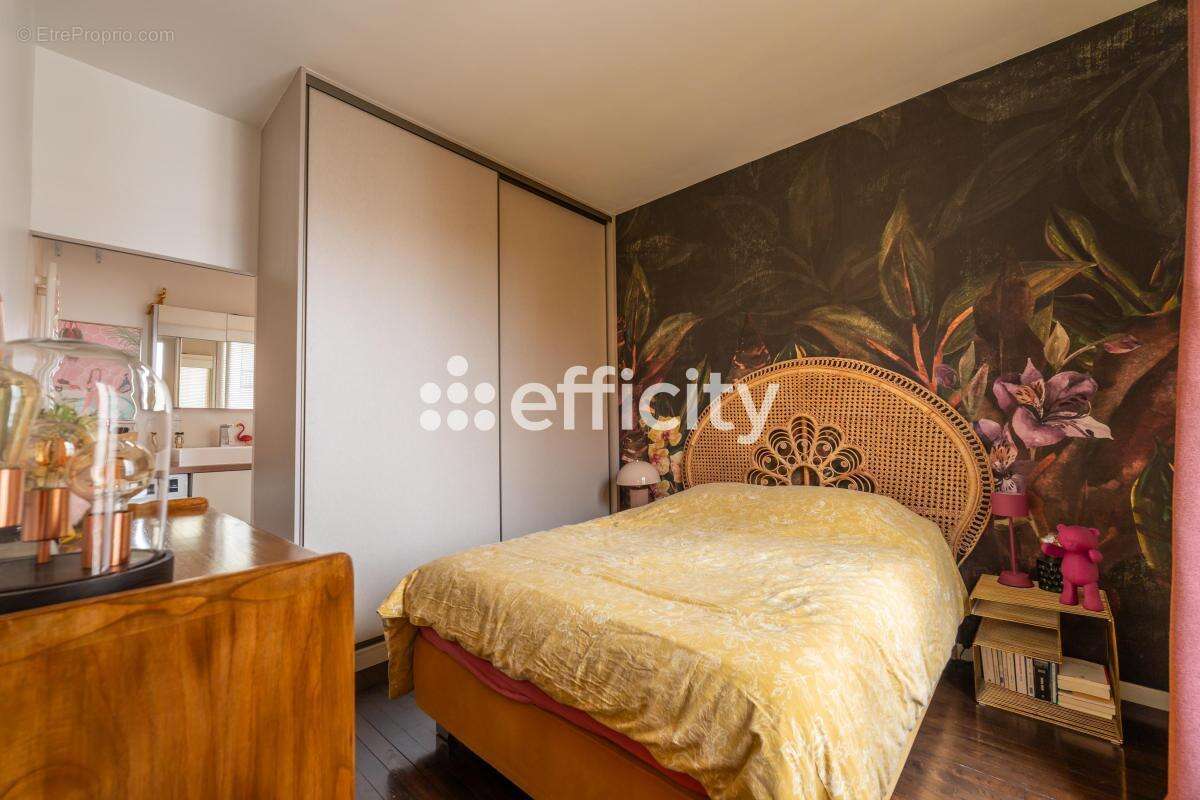 Appartement à SURESNES