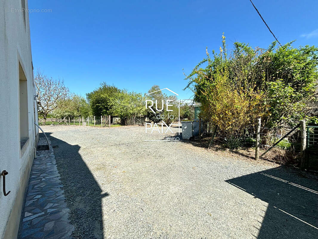 Maison à SAINT-GERMAIN-DE-LONGUE-CHAUME