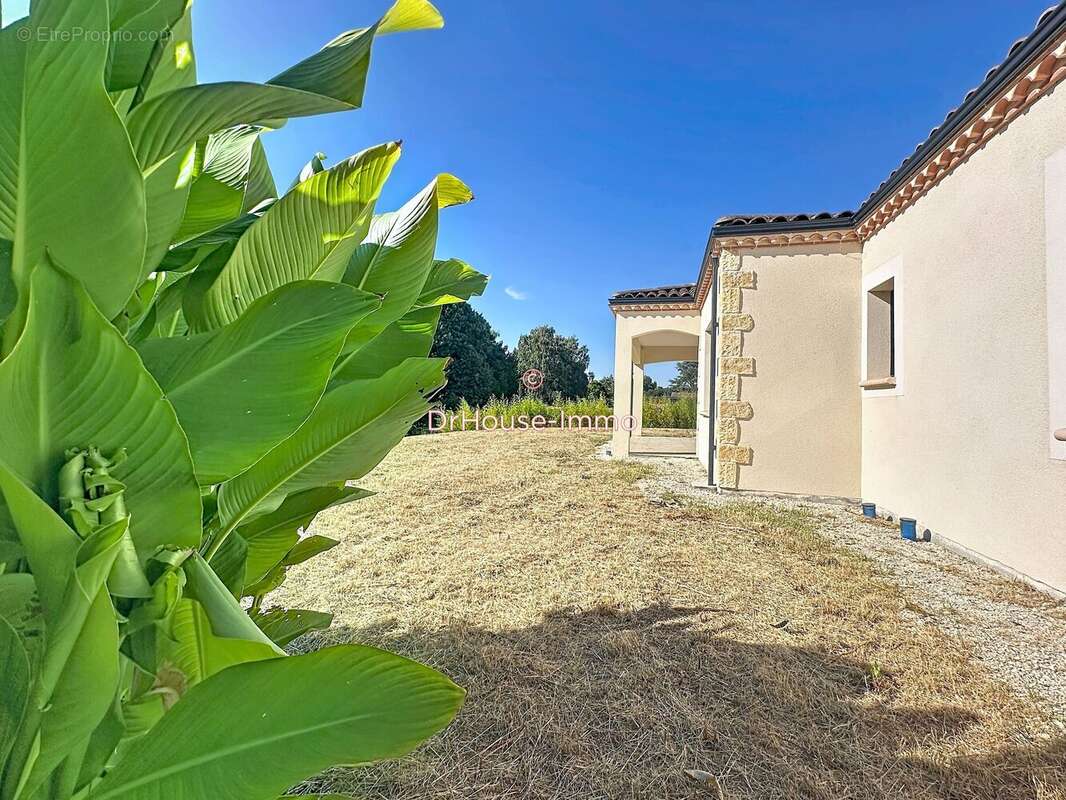 Maison 146 m² à Proissans  - photo 4