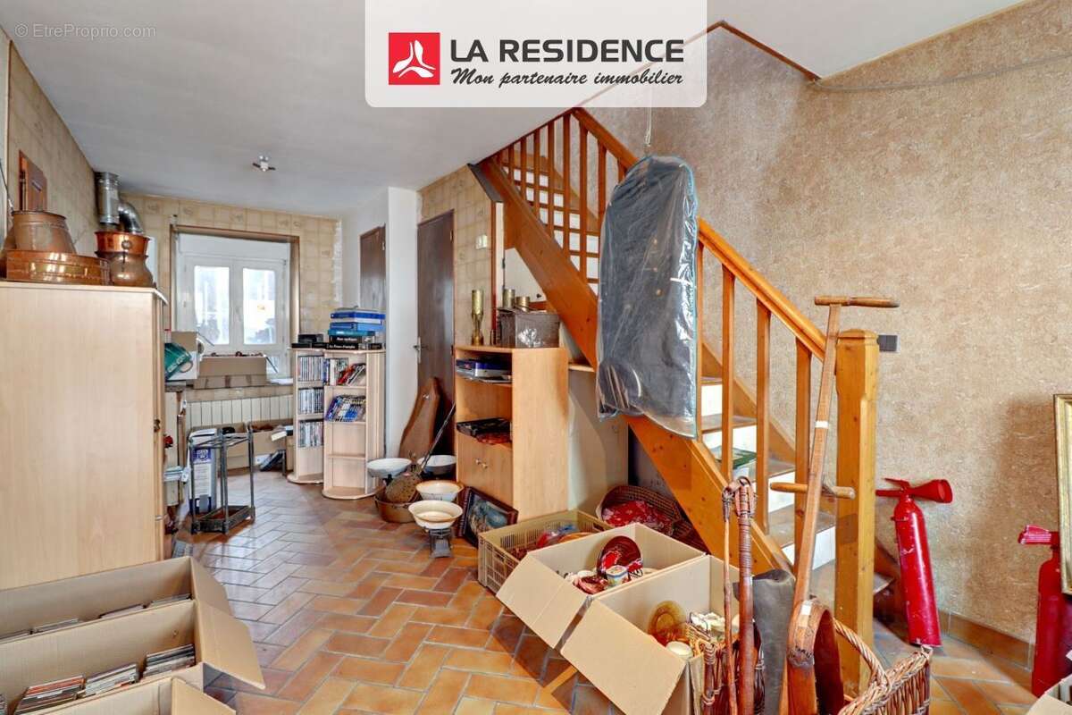 Maison à NEUVILLE-SUR-OISE