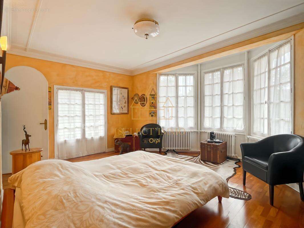 Authentique moulin de caractère de 550m² avec ses dépendances à 100km de Paris - photo 17