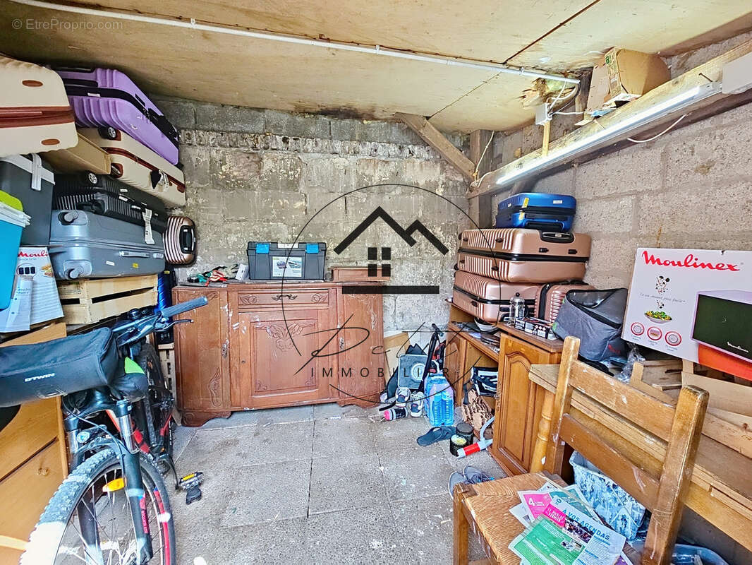 Maison à ETOUY