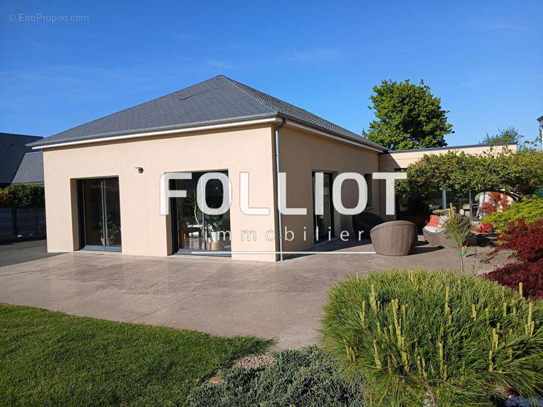 Maison à LA HAYE-DU-PUITS