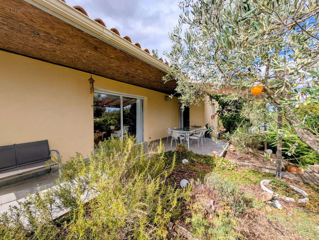 Maison à LEZIGNAN-CORBIERES