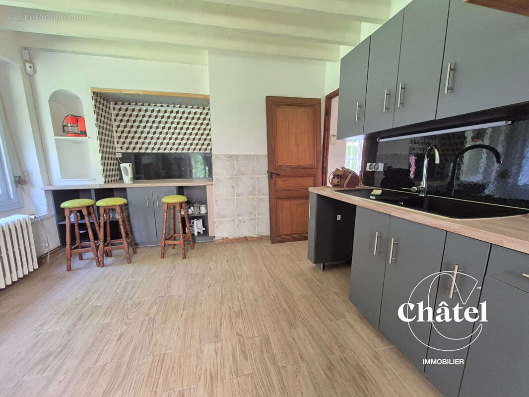 Maison à CIRES-LES-MELLO