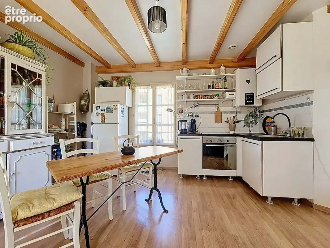 Neuville-sur-Saône - T3 de 58,44m² avec parking et faibles charges - photo 2