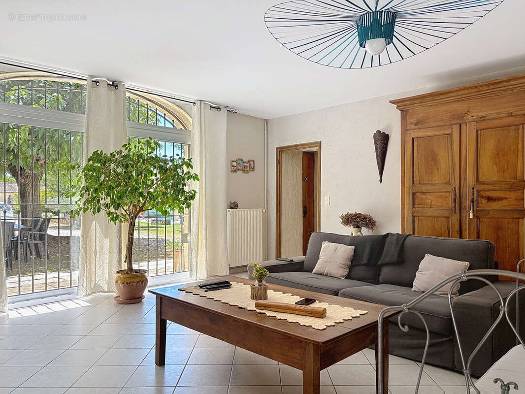 Maison à GRIGNAN