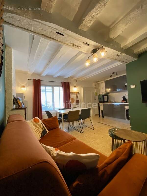 Maison à MONTRICHARD