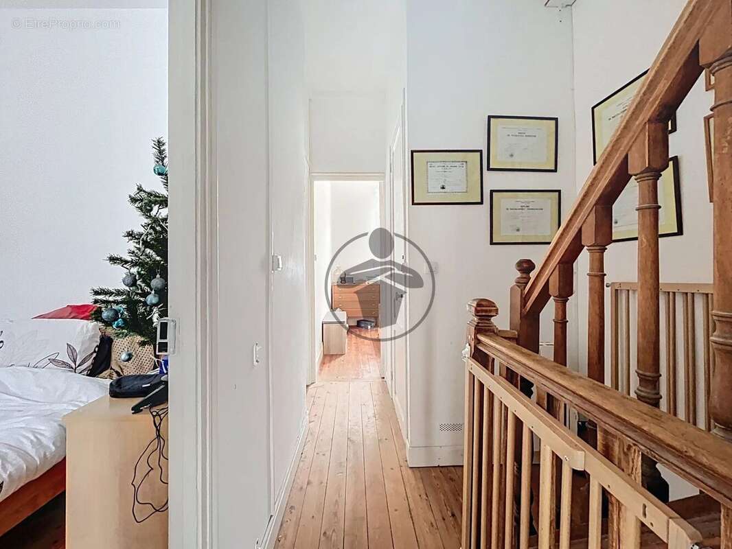 Maison à SAINT-QUENTIN