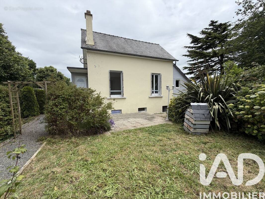 Photo 1 - Maison à PLOUNEVEZ-MOEDEC